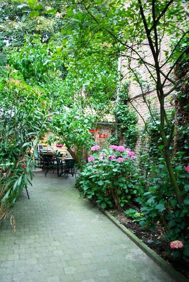 The 16Th Century Horse Alley Apartment Antwerp